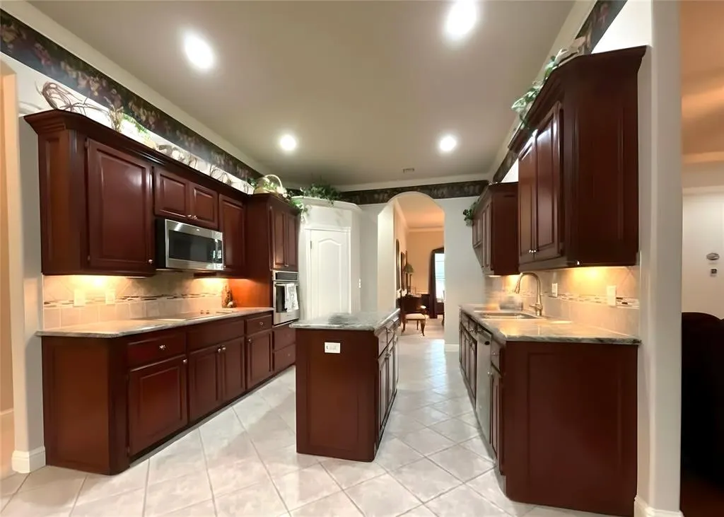 Photo 12 — 3805 Harrogate Drive, Norman, OK 73072