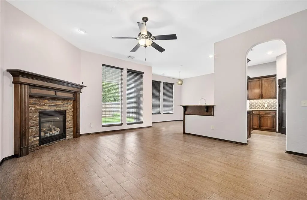 Photo 4 — 17305 Serrano Drive, Oklahoma City, OK 73170