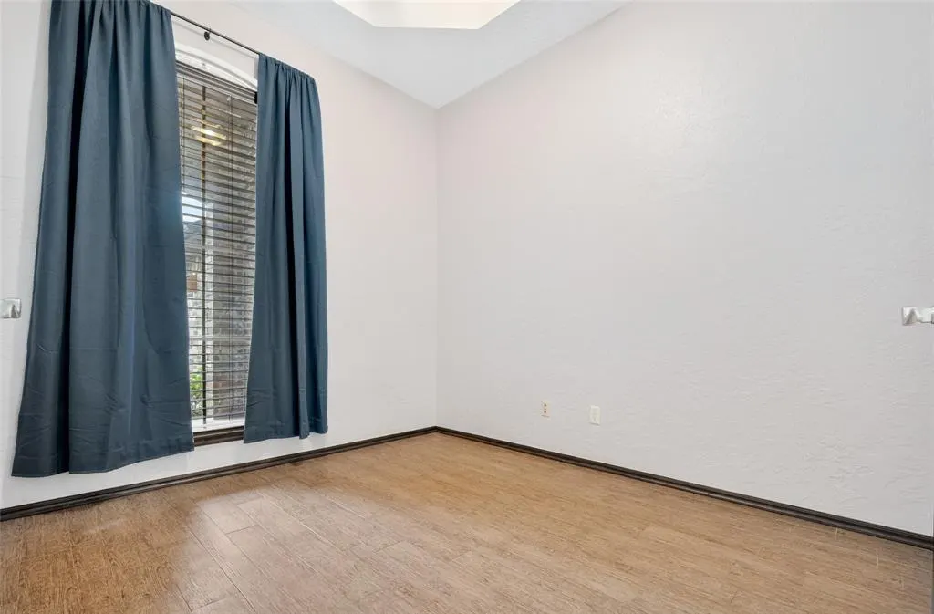 Photo 19 — 17305 Serrano Drive, Oklahoma City, OK 73170