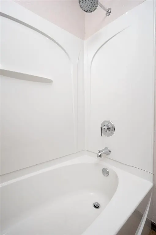 Photo 23 — 17305 Serrano Drive, Oklahoma City, OK 73170