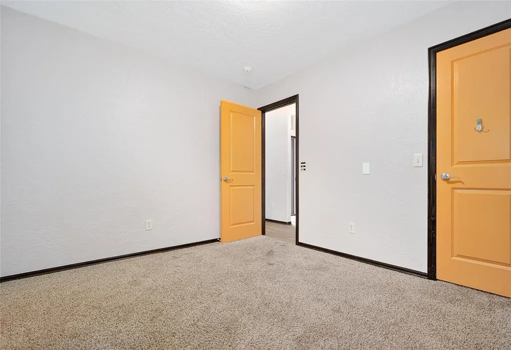 Photo 25 — 17305 Serrano Drive, Oklahoma City, OK 73170