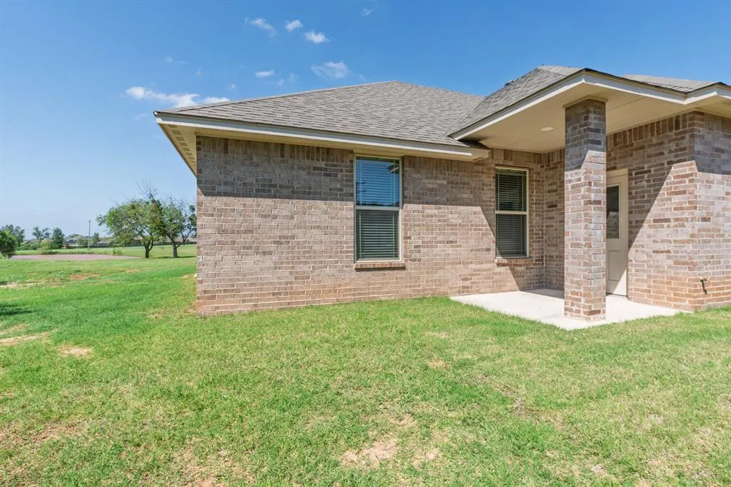 Photo 43 — 3930 Maple Grove Avenue, Shawnee, OK 74804