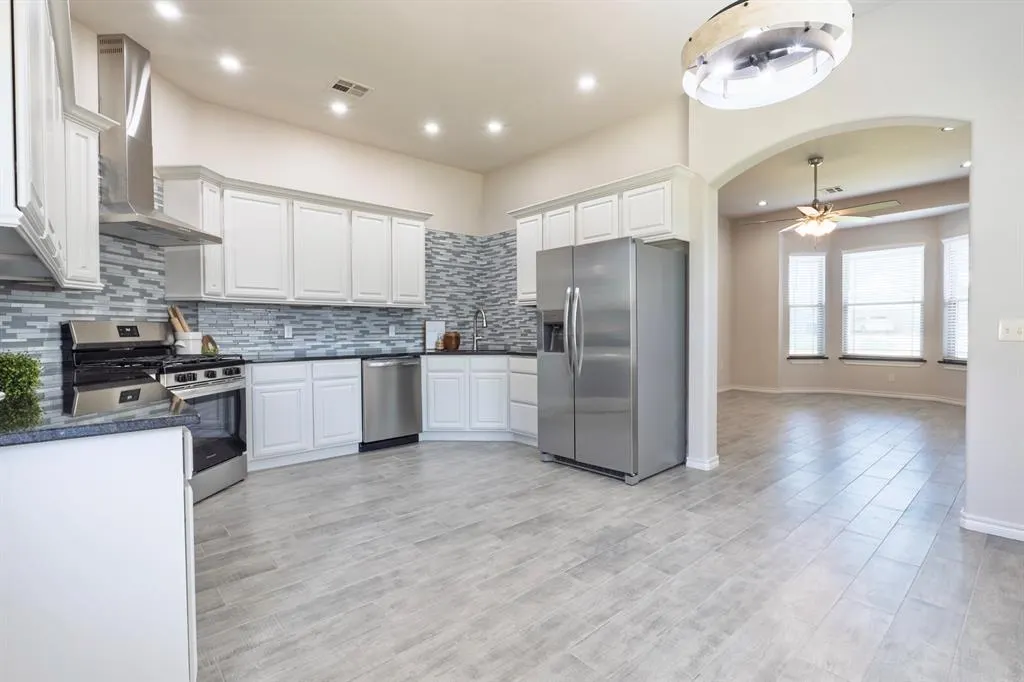 Photo 10 — 3930 Maple Grove Avenue, Shawnee, OK 74804