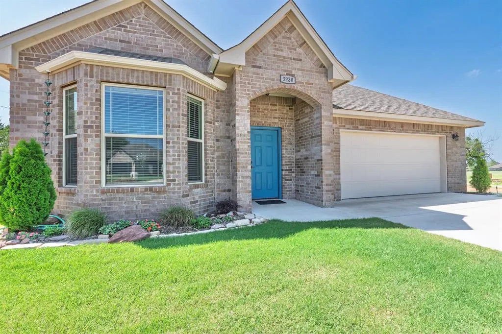 Photo 2 — 3930 Maple Grove Avenue, Shawnee, OK 74804