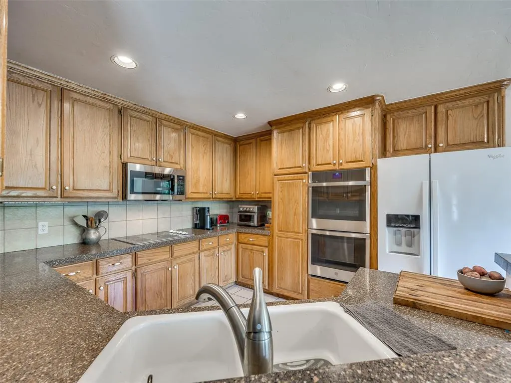Photo 12 — 10201 Fawn Valley Drive, Mustang, OK 73064