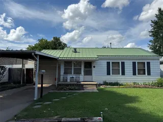 Sold home at 6207 NW 34th Street