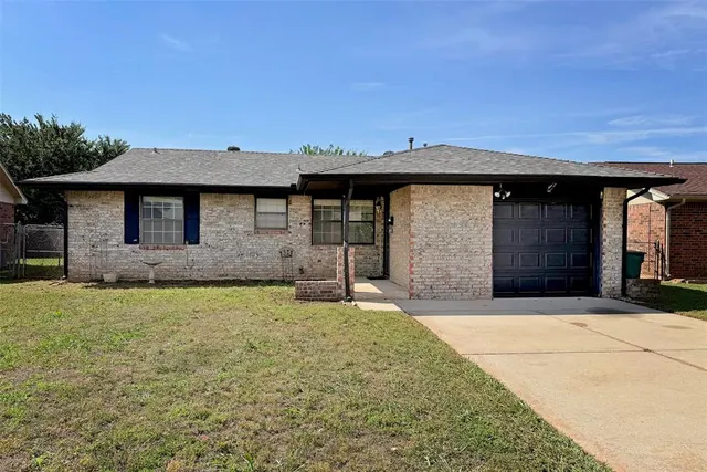 Photo 2 — 620 Willow Ridge Place, Edmond, OK 73003