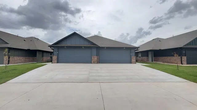 Photo 4 — 11510 University Drive, Oklahoma City, OK 73114