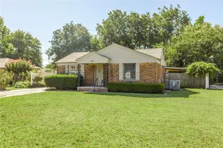 Sold home at 556 SW 52nd Street