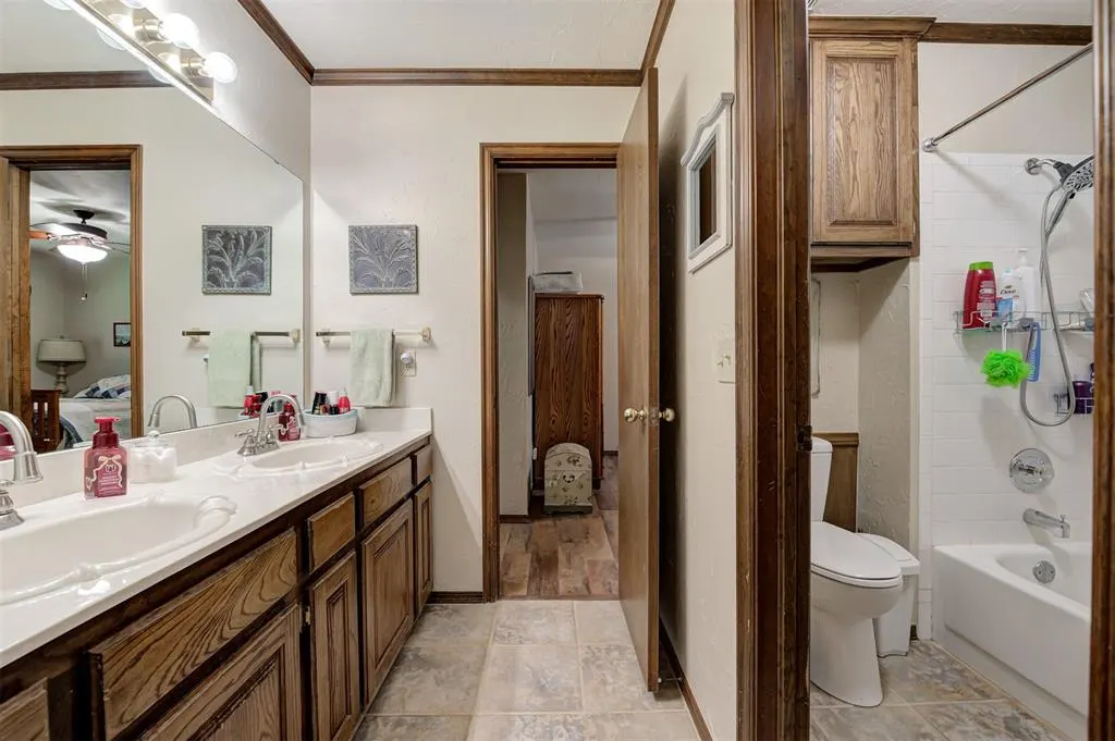 Photo 37 — 6908 NW 129th Street, Oklahoma City, OK 73142