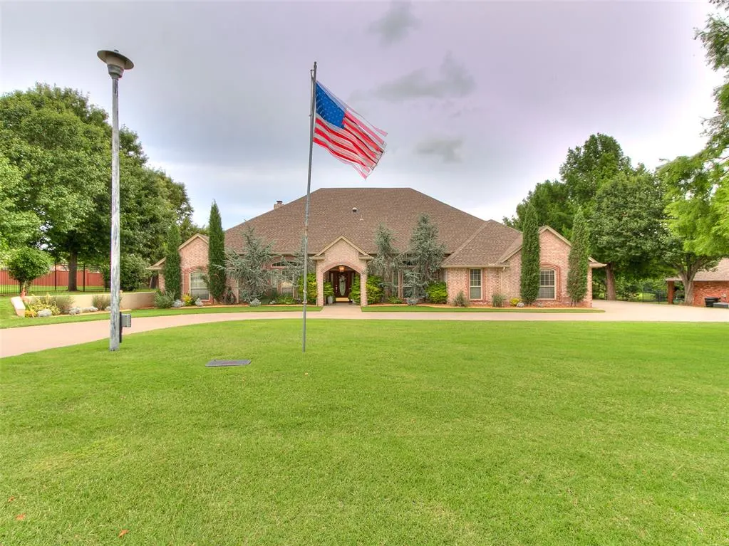 Front exterior — 1701 SW 38th Street, Moore, OK 73160