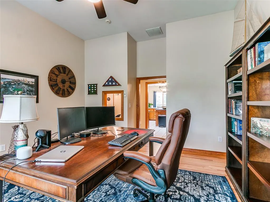 Photo 22 — 1701 SW 38th Street, Moore, OK 73160