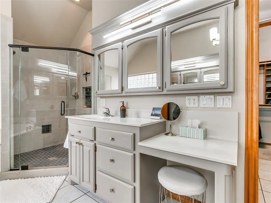Photo 30 — 1701 SW 38th Street, Moore, OK 73160