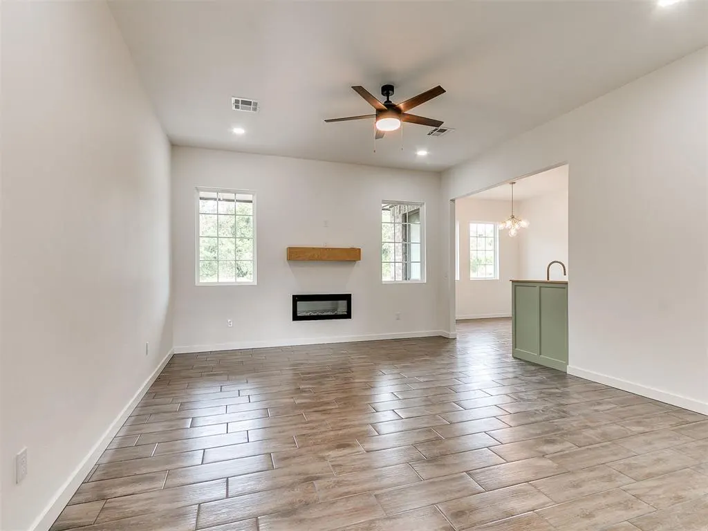 Photo 4 — 13994 Breezy Lane, Shawnee, OK 74804