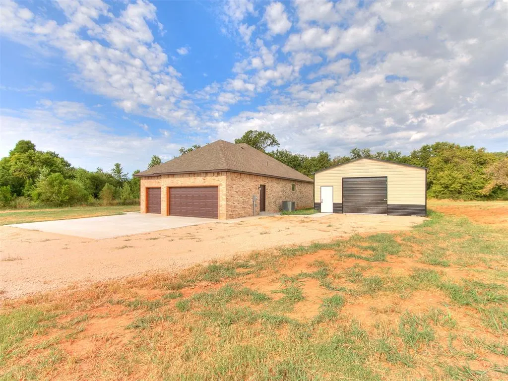 Photo 34 — 13994 Breezy Lane, Shawnee, OK 74804