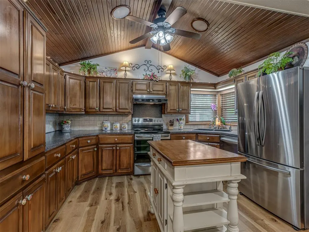 Photo 10 — 7408 Antlers Drive, Marlow, OK 73055