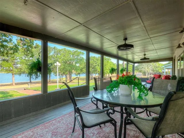 Photo 2 — 7408 Antlers Drive, Marlow, OK 73055