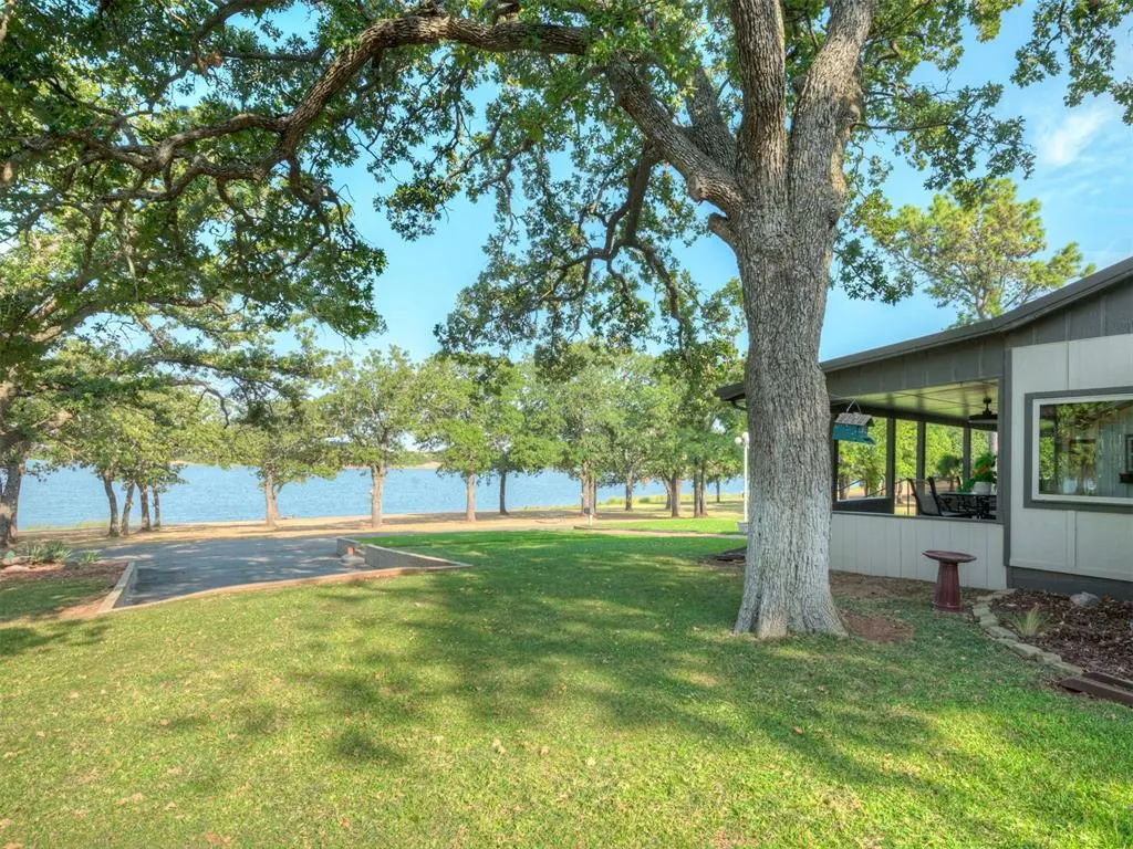 Front exterior — 7408 Antlers Drive, Marlow, OK 73055