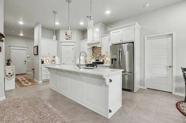 Photo 7 — 6124 Oxnard Street, Edmond, OK 73034