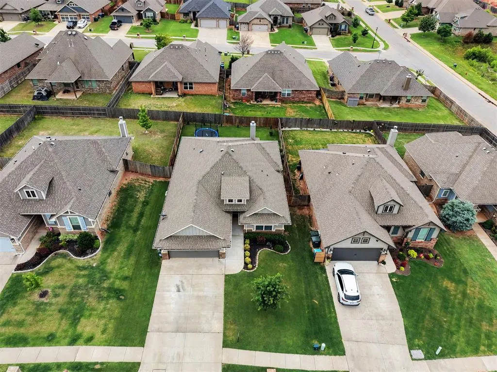 Photo 31 — 6124 Oxnard Street, Edmond, OK 73034