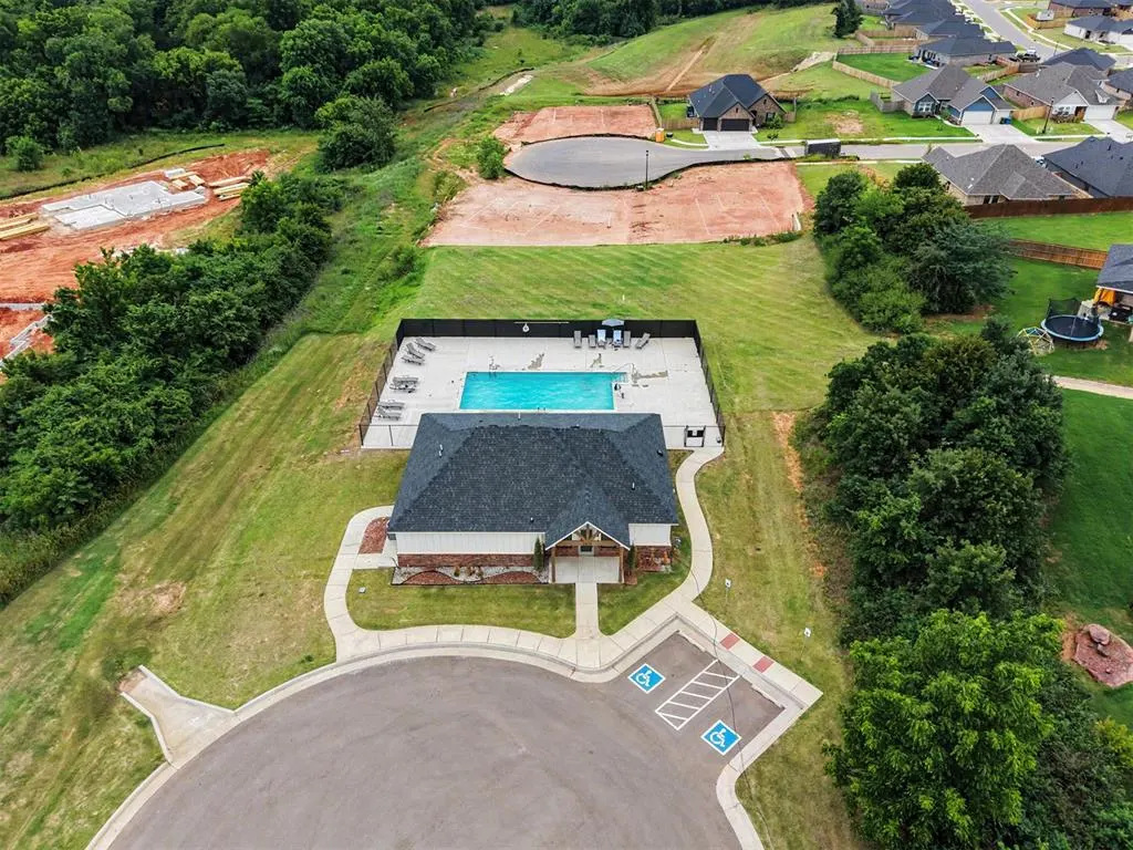 Photo 33 — 6124 Oxnard Street, Edmond, OK 73034