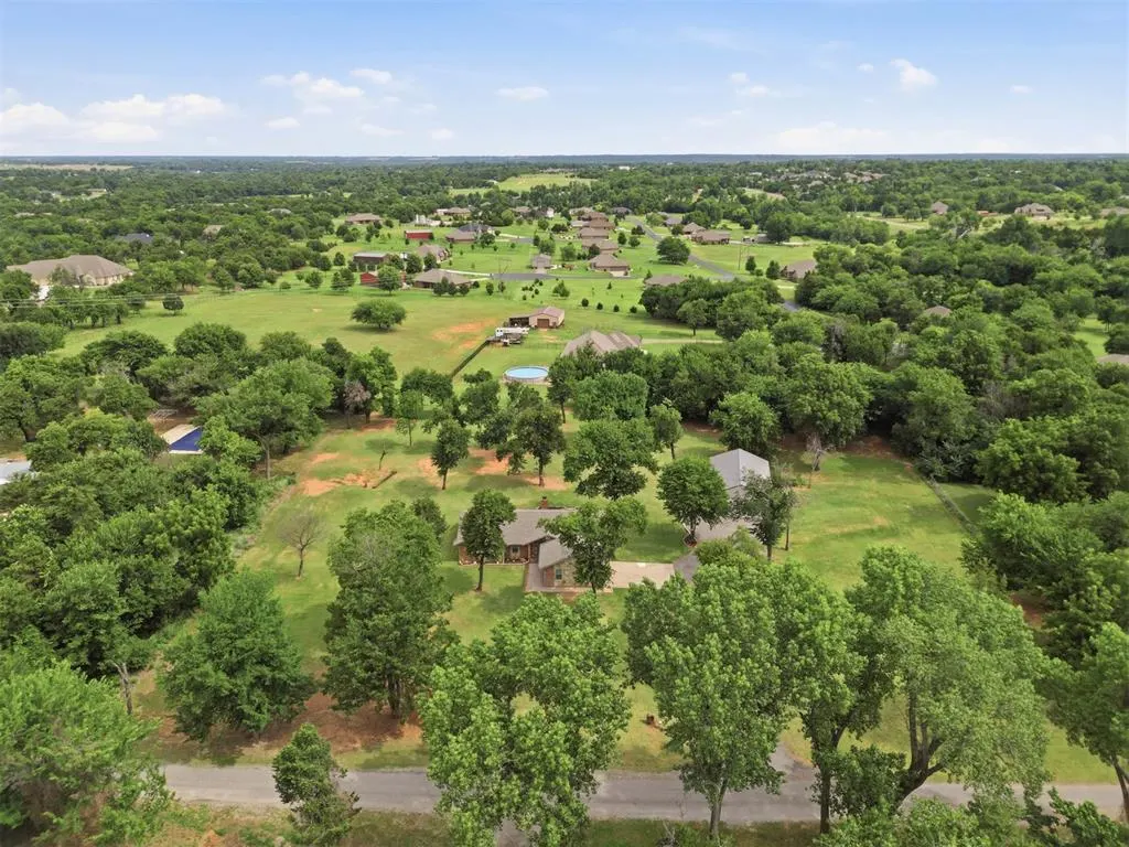 Photo 31 — 2382 County Road 1205, Blanchard, OK 73010