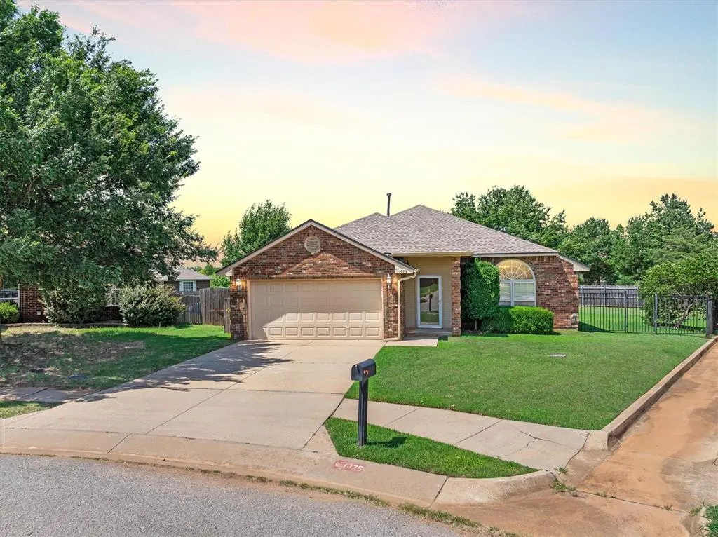 Front exterior — 1975 Pleasant Ridge Court, Edmond, OK 73012