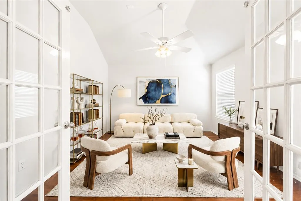 Photo 4 — 1975 Pleasant Ridge Court, Edmond, OK 73012