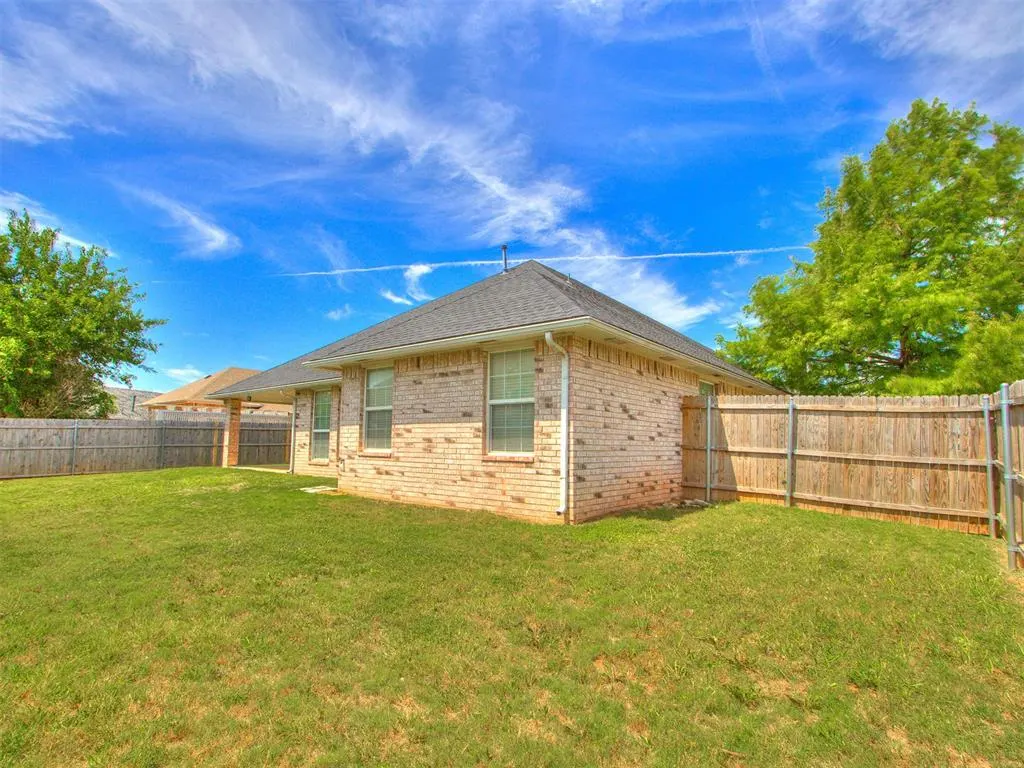 Photo 11 — 2321 SW 94th Terrace, Oklahoma City, OK 73159