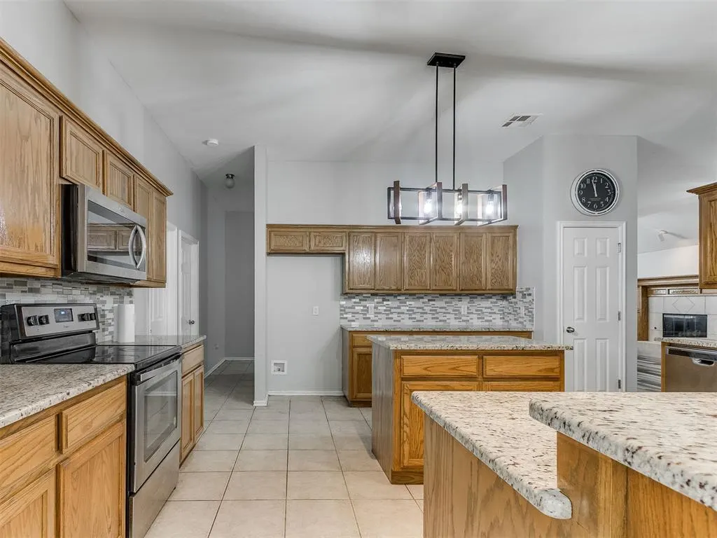 Photo 35 — 2321 SW 94th Terrace, Oklahoma City, OK 73159