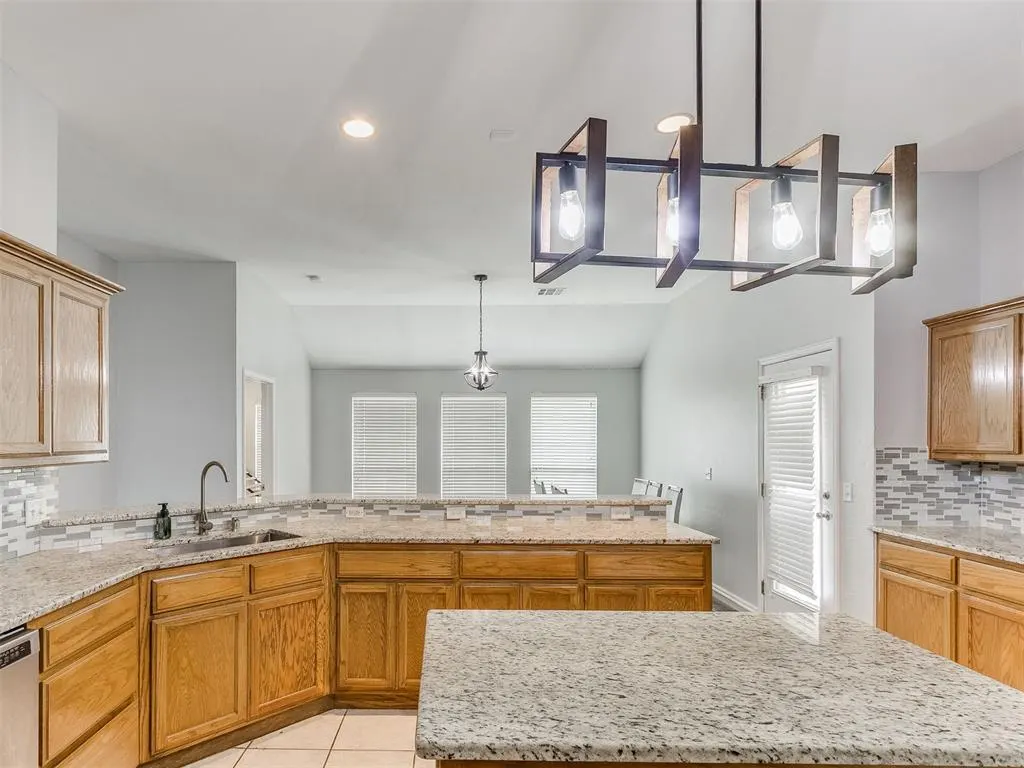 Photo 37 — 2321 SW 94th Terrace, Oklahoma City, OK 73159