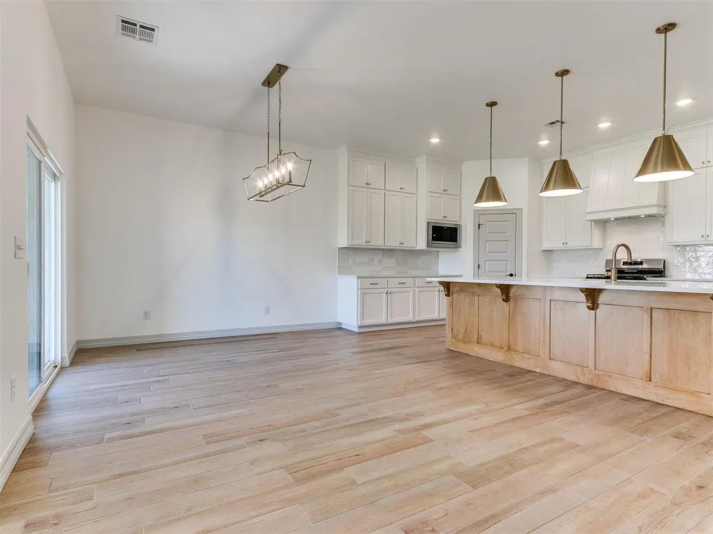 Photo 17 — 7712 Woods Edge Way, Yukon, OK 73099