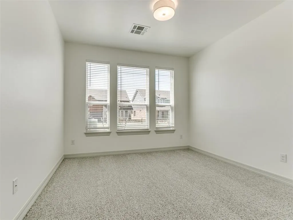 Photo 33 — 7712 Woods Edge Way, Yukon, OK 73099