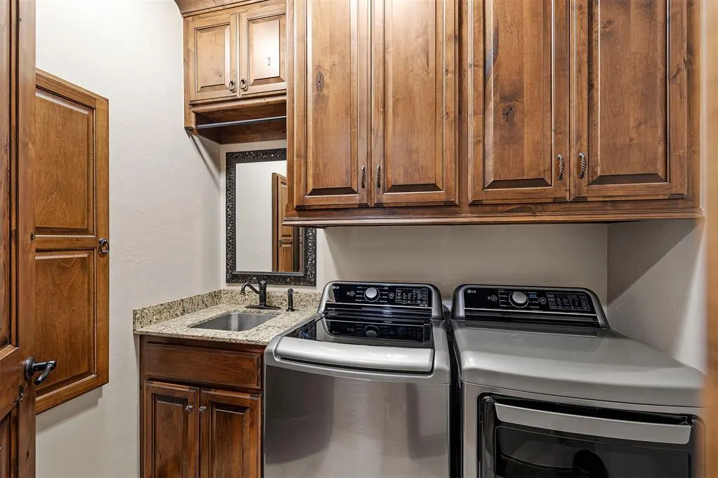 Photo 18 — 11900 Scenic Meadow Road, Oklahoma City, OK 73173