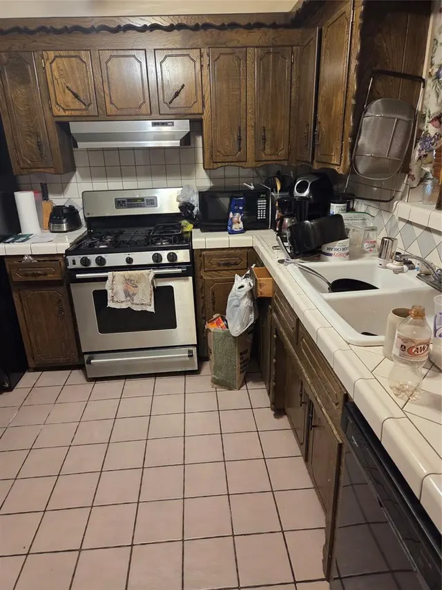 Photo 6 — 6208 NW Chestnut Lane, Lawton, OK 73505