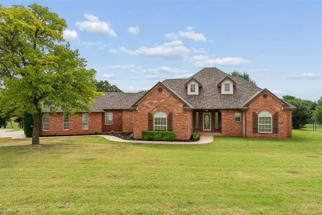 Photo 4 — 2010 Sandpiper Drive, Blanchard, OK 73010