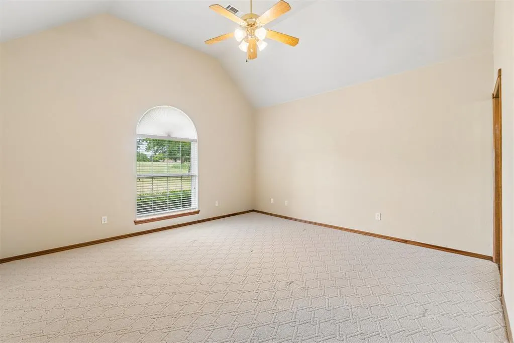 Photo 17 — 2010 Sandpiper Drive, Blanchard, OK 73010