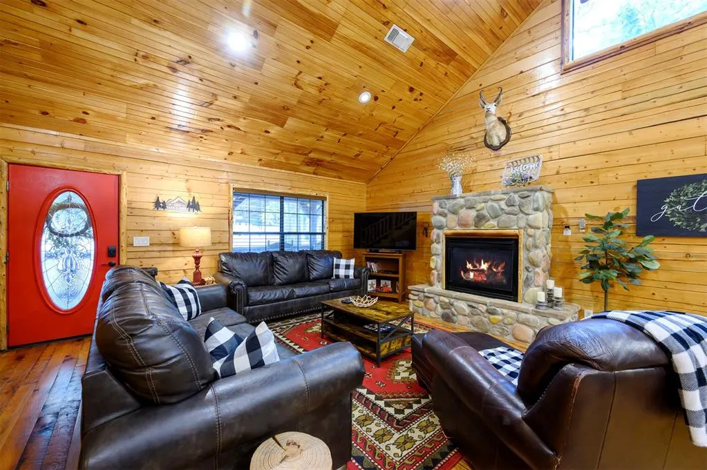Photo 9 — 680 Chinook Road, Broken Bow, OK 74728