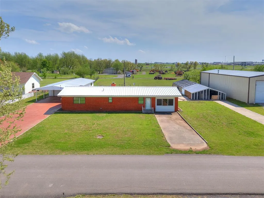Front exterior — 17064 Darren Avenue, El Reno, OK 73036