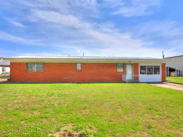 Photo 8 — 17064 Darren Avenue, El Reno, OK 73036