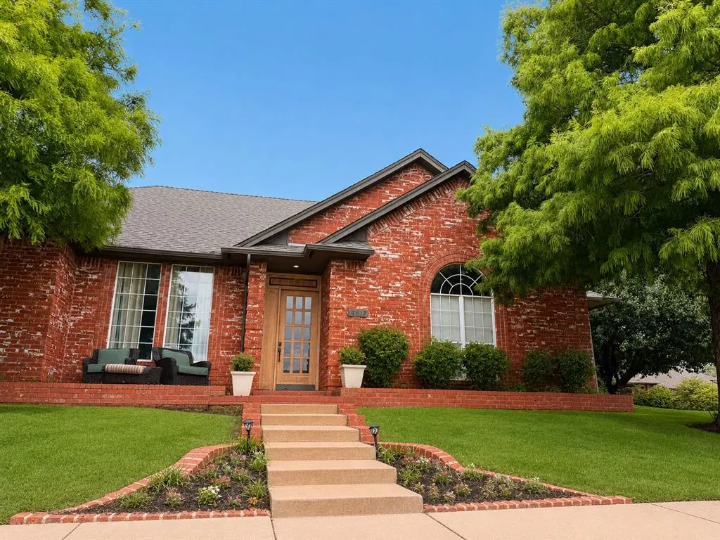 Front exterior — 14817 Brasswood Boulevard, Edmond, OK 73013