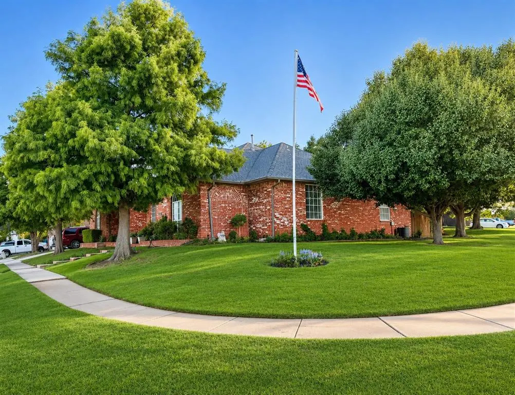 Photo 2 — 14817 Brasswood Boulevard, Edmond, OK 73013