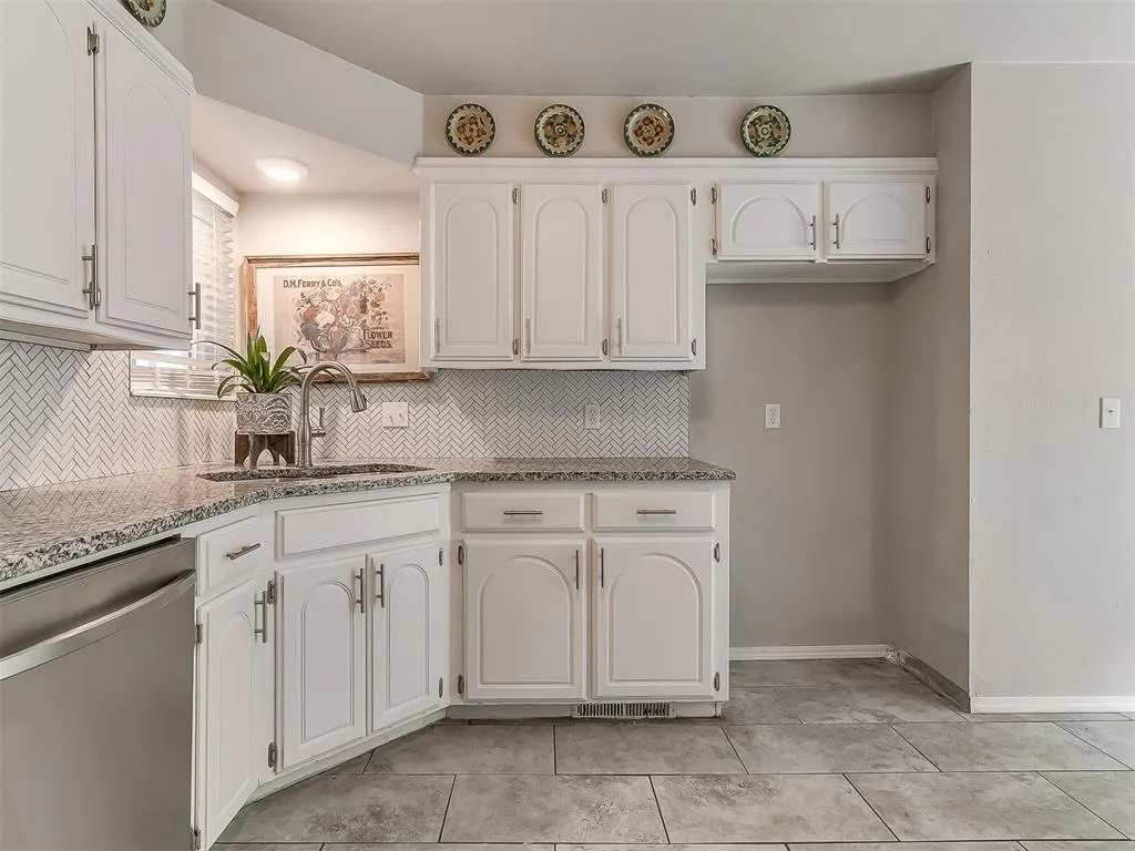 Photo 13 — 11212 NW 112th Street, Yukon, OK 73099