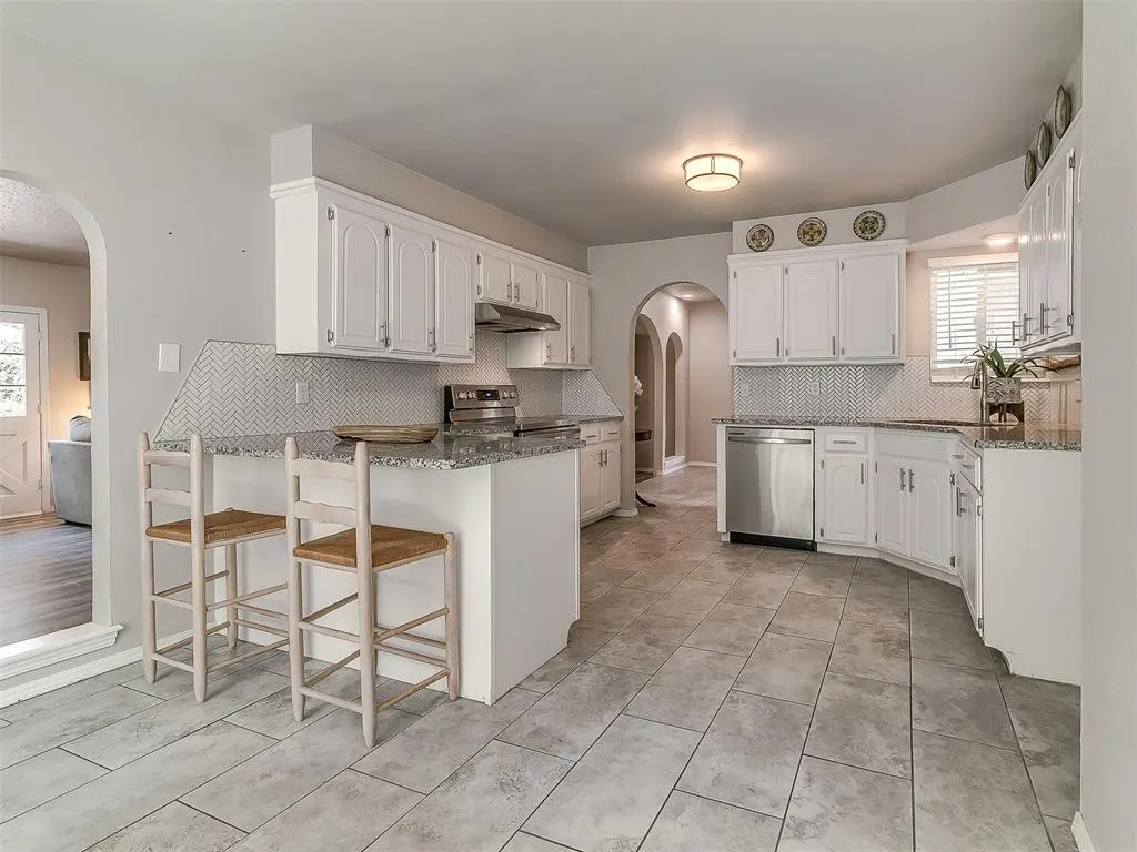 Photo 15 — 11212 NW 112th Street, Yukon, OK 73099