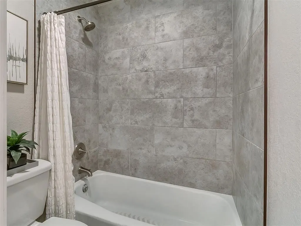 Photo 33 — 11212 NW 112th Street, Yukon, OK 73099
