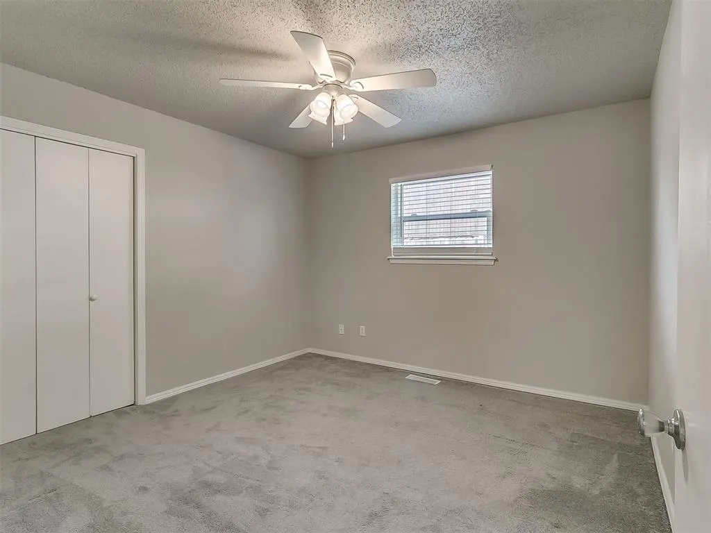 Photo 34 — 11212 NW 112th Street, Yukon, OK 73099
