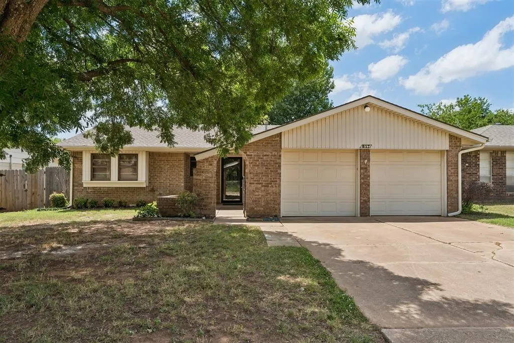 Front exterior — 517 Willow Ridge Place, Edmond, OK 73003