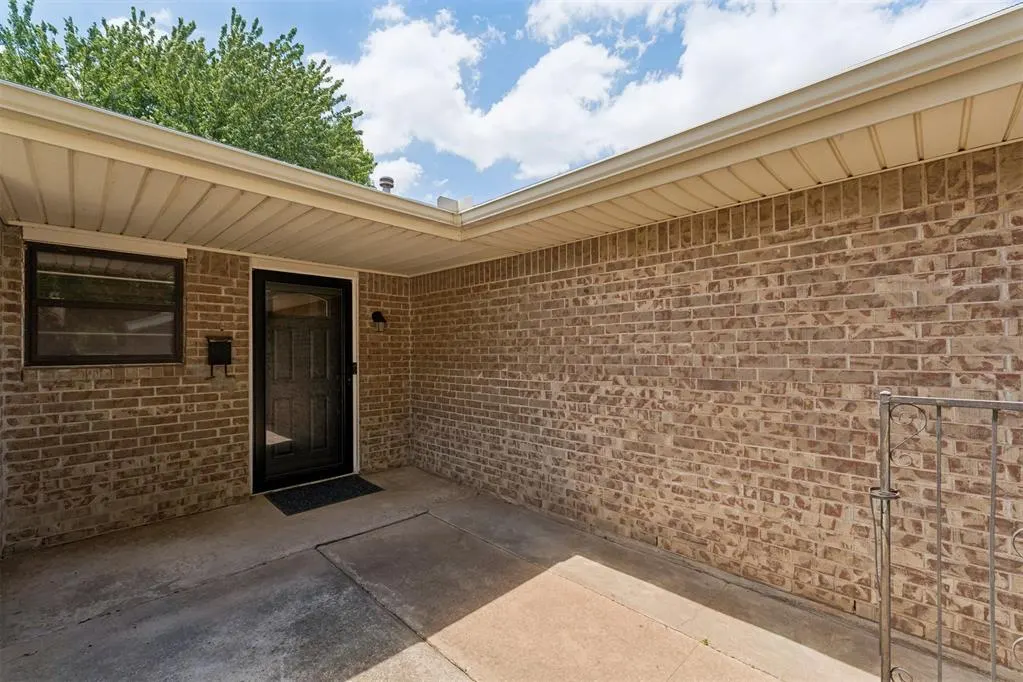 Photo 7 — 517 Willow Ridge Place, Edmond, OK 73003