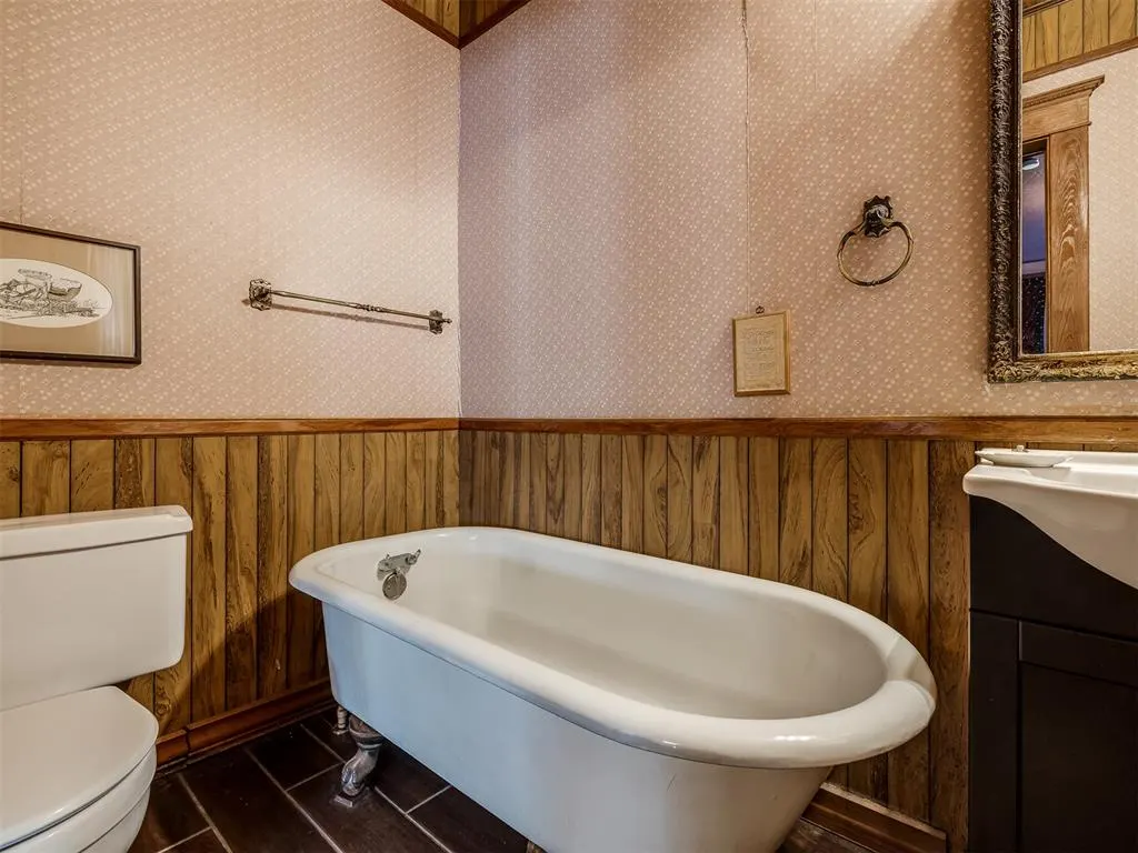 Photo 28 — 1016 W Warner Avenue, Guthrie, OK 73044