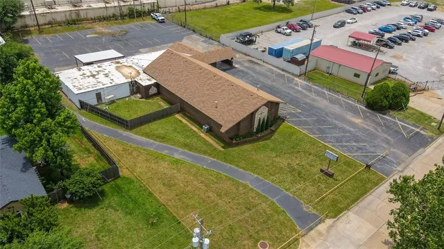 Front exterior — 3930 SE 27th Street, Del City, OK 73115